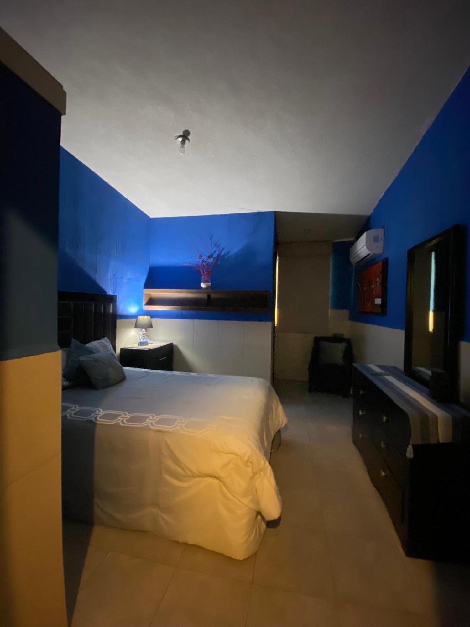 Hotel Casa La Castaneda à Loreto  Extérieur photo